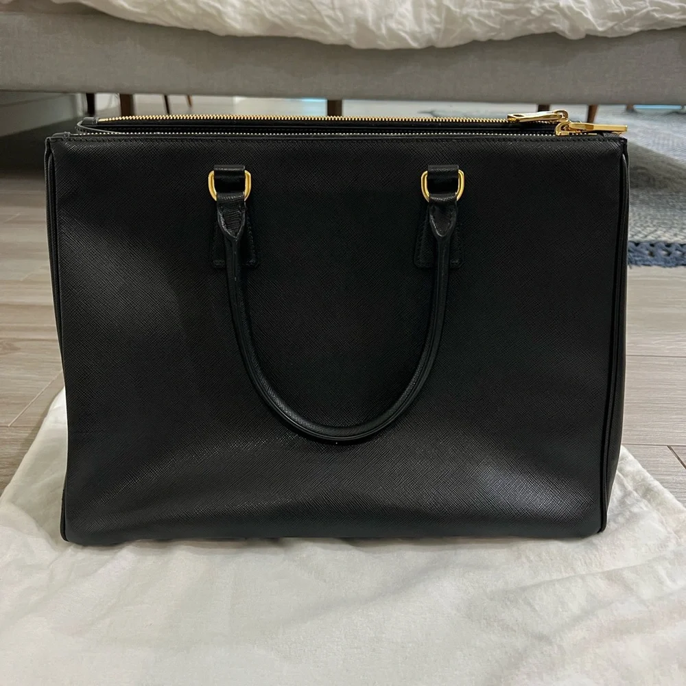 Large Prada Galleria Saffiano leather bag - Picture 4 of 9